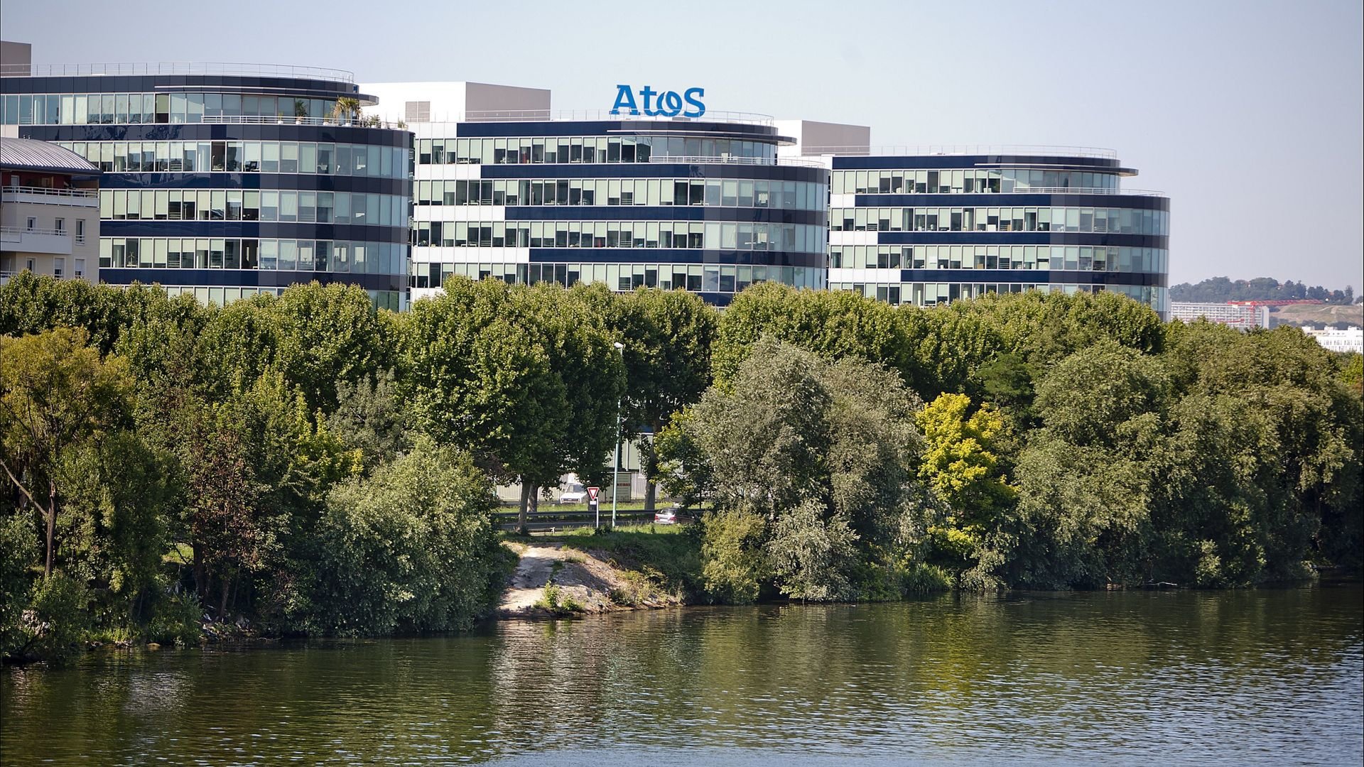 Guvernul francez urmărește achiziționarea activelor strategice Atos cu un miliard de euro: calculatoare avansate, sisteme critice pentru misiune și produse cibernetice