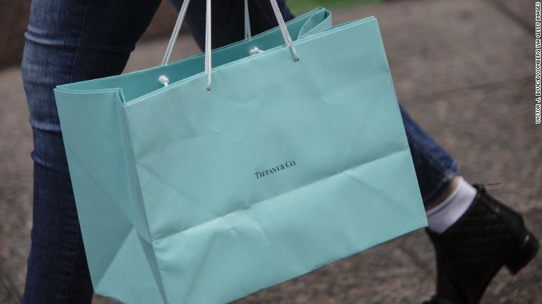 Louis Vuitton Is In Talks To Buy Tiffany