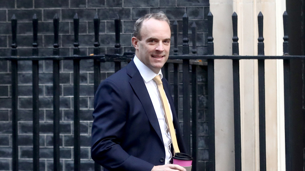 Where am I again? British Foreign Sec Raab heckled by locals and mocked online for not knowing his own constituency