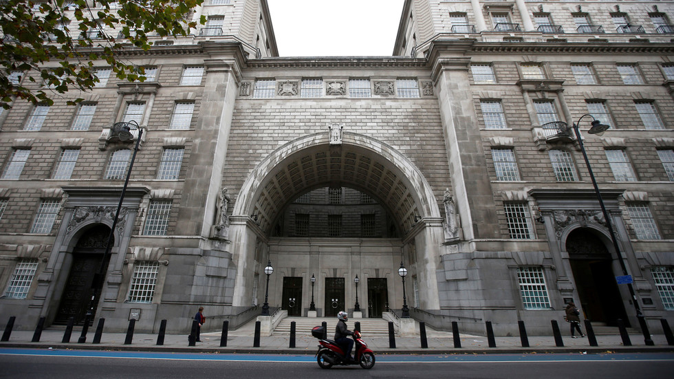 MI5 agents can commit serious crimes like murder and torture, tribunal rules