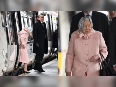 Queen Elizabeth joins commuters on train to begin Christmas break at Sandringham