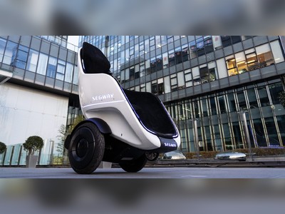 Segway Reveals S-Pod Motorized Chair