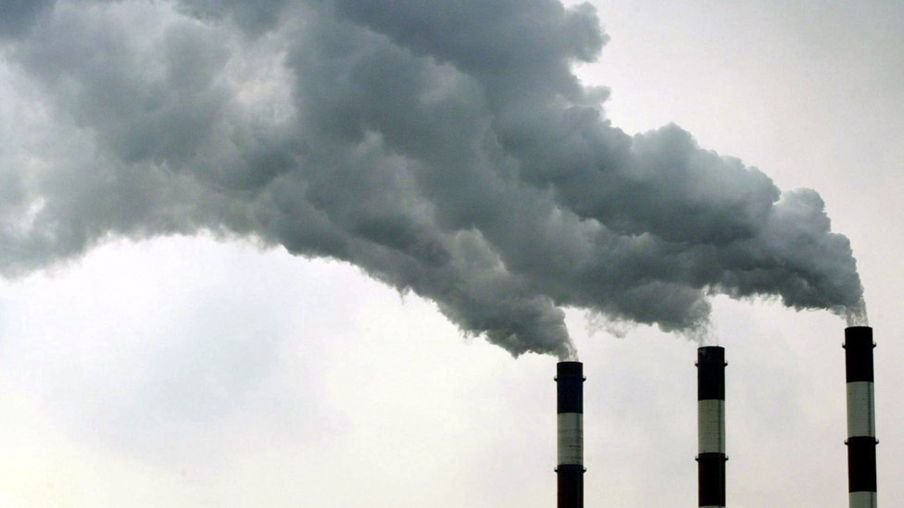 Carbon emissions: Scale of UK fossil fuel support 'staggering'