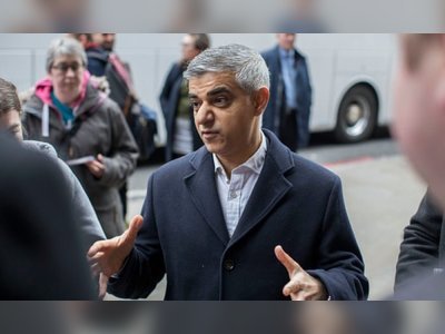 Sadiq Khan vows to make London carbon-neutral by 2030 if re-elected