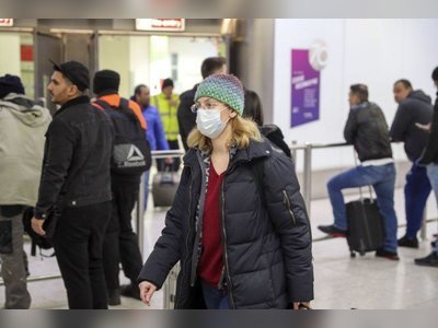 People returning to UK from coronavirus-hit areas urged to 'self-isolate'