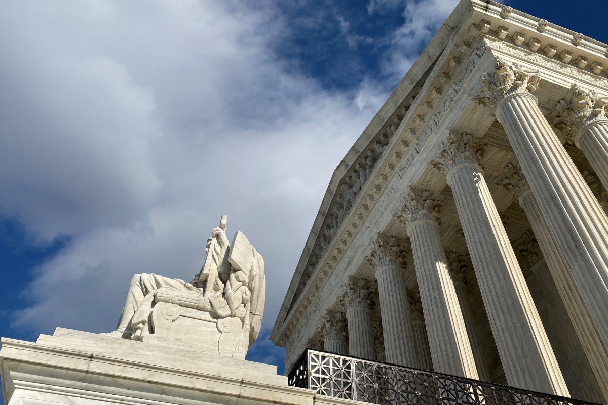 US Supreme Court allows new immigration rule barring permanent