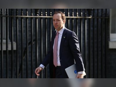 Hancock's department 'warned No 10' not to publicise PPE shipment