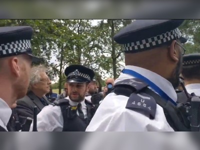 Jeremy Corbyn’s brother arrested at anti-lockdown rally in Hyde Park rally as London police say protests ‘not permitted’ (VIDEOS)