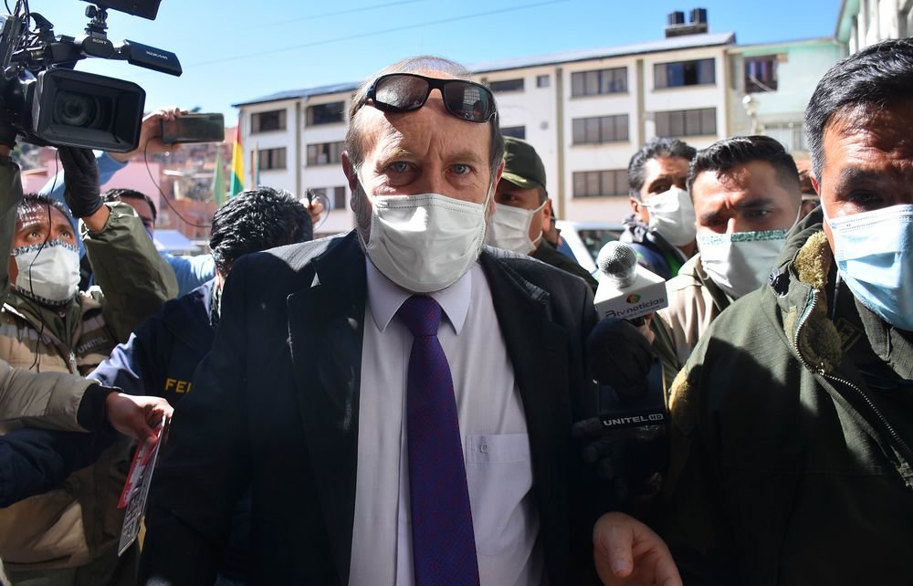 Bolivia Health Minister Arrested for Corruption over Ventilators
