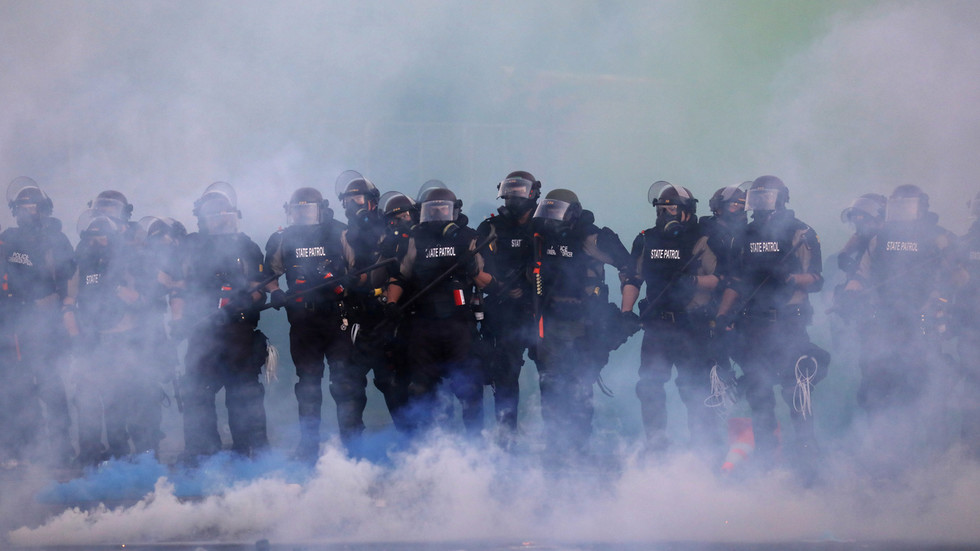'Weapons of oppression’: Scottish Parliament votes for suspension of UK rubber bullets, tear gas and riot-shield exports to US