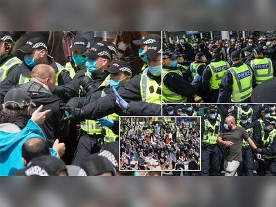 Clashes between UK police and 'statue defenders' in fourth weekend of protests