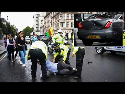 Boris Johnson in car crash at Parliament