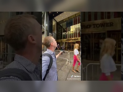 U.S. Citizen talking to Trump @ Trump Tower about censoring TikTok from U.S. users