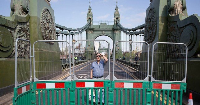 Major London bridge closed with immediate effect after heatwave causes cracks