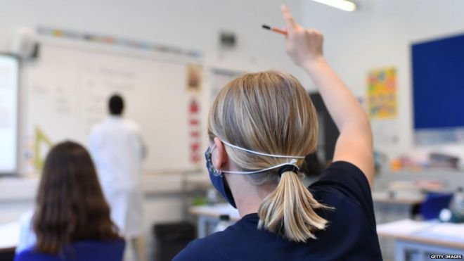 Face masks U-turn for England’s secondary schools