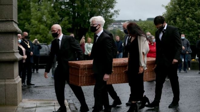 SDLP tribute as John Hume's body returns home
