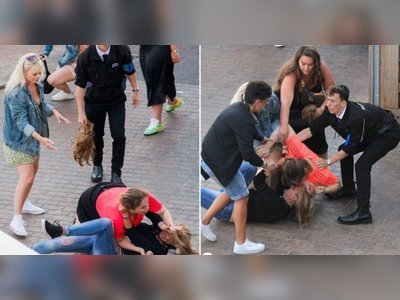 Brits brawl in Brighton as hundreds flock to seaside towns for weekend