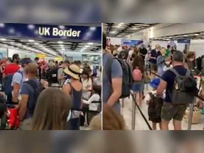 Hundreds packed into long queues at Heathrow again with 'no social distancing'