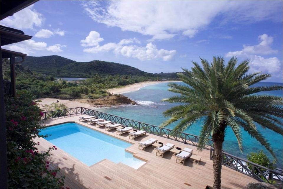 Exclusive Look Inside Giorgio Armani’s Caribbean Villa On Antigua ...