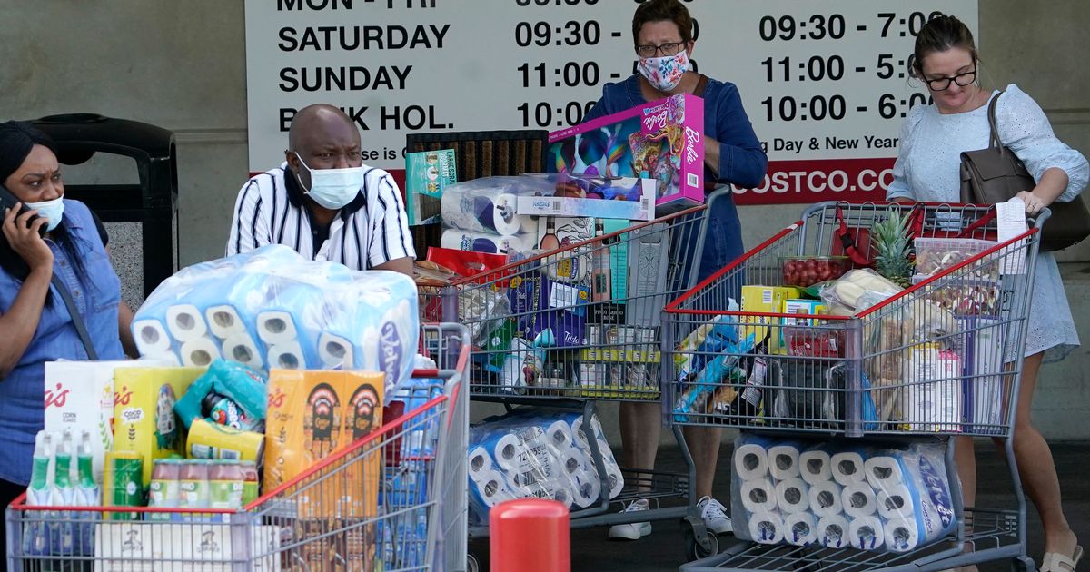 Unbelievable pictures show shoppers stockpiling at Costco in Croydon