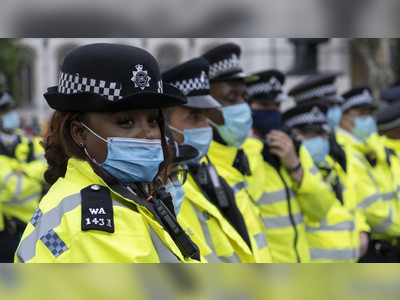 2 UK policewomen warned over ‘offensive’ TikTok videos in uniform, including one making light of Covid-19