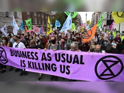 More than 300 arrests as climate protests continue