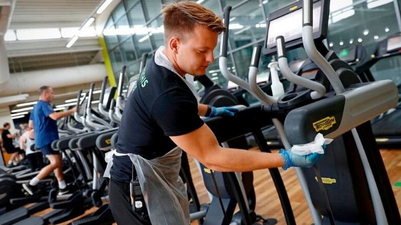 Gyms and coronavirus: What are the facts?