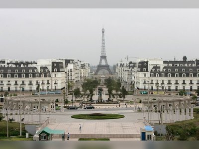 Chinese town built to look just like Paris complete with a fake Eiffel Tower