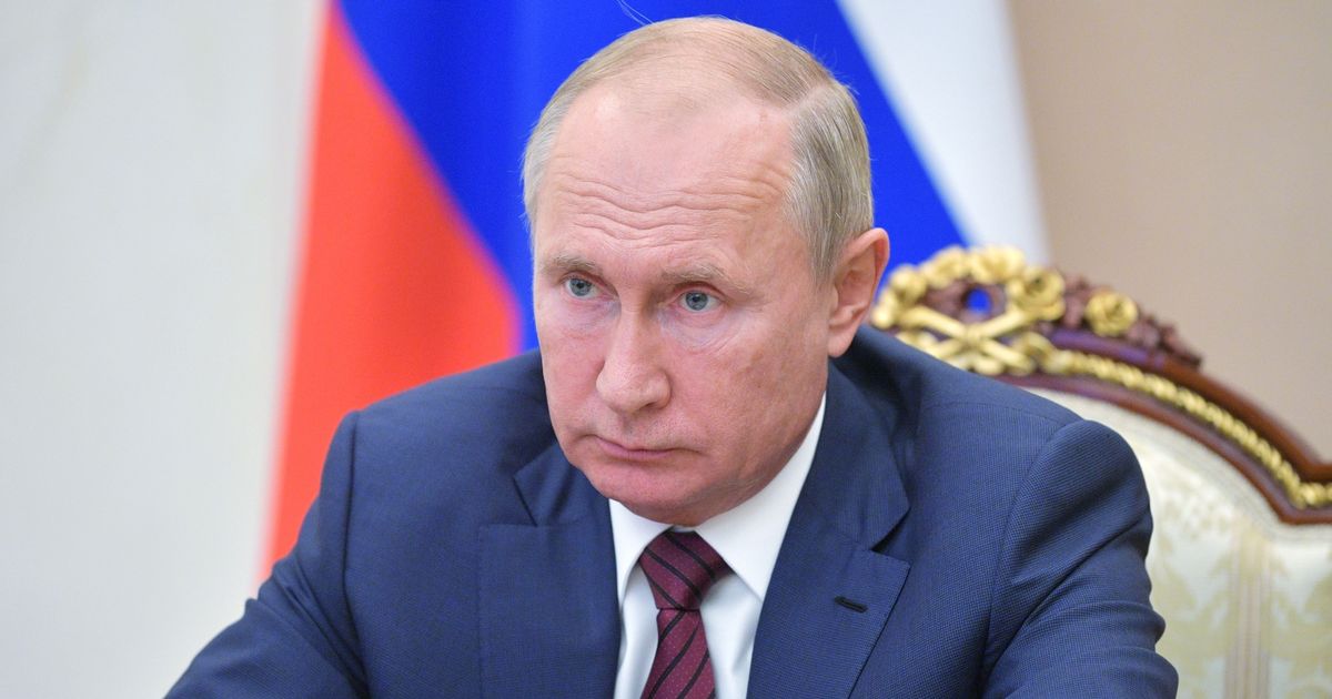 Putin 'to quit as Russian president' in weeks amid Parkinson's disease fears