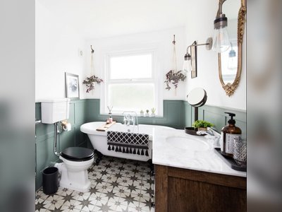 Before and after: from tired, disjointed bathroom to traditional-meets-modern haven
