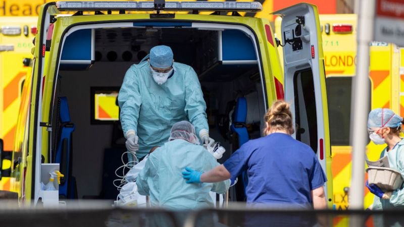 Deaths in UK 'a fifth higher than normal levels'