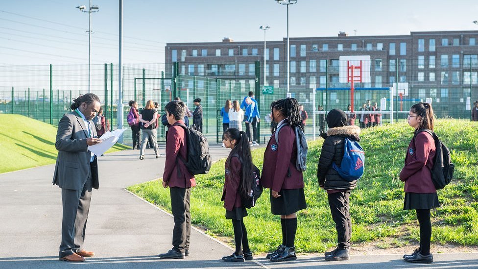 ‘Collapse’ in secondary school attendance warning