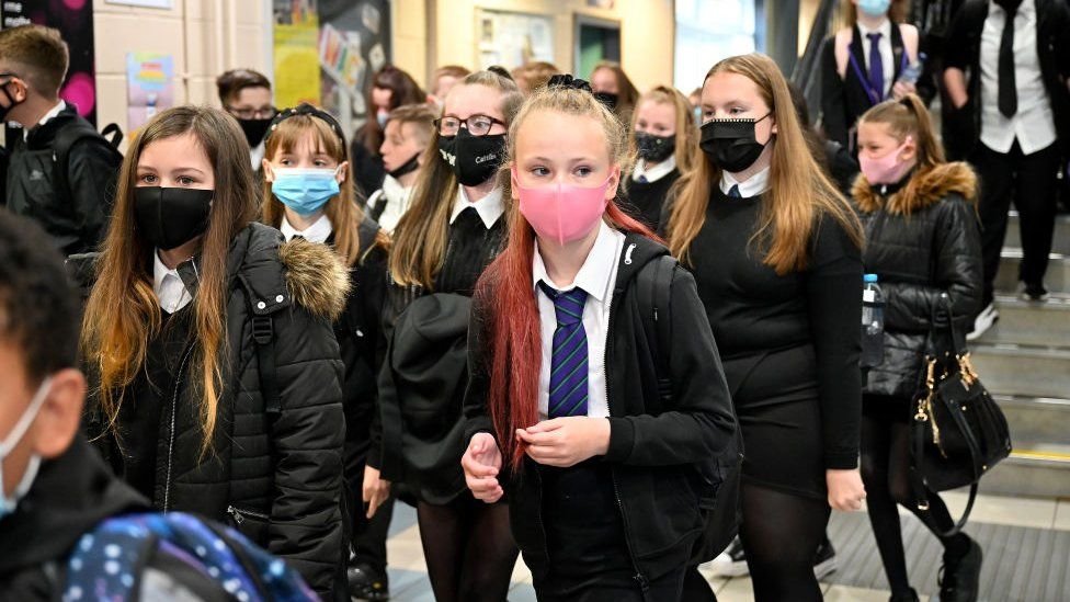 Covid Wales Secondary Schools move Online From Monday London Daily