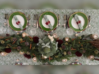 Table ideas for Christmas - mix things up with these festive place settings