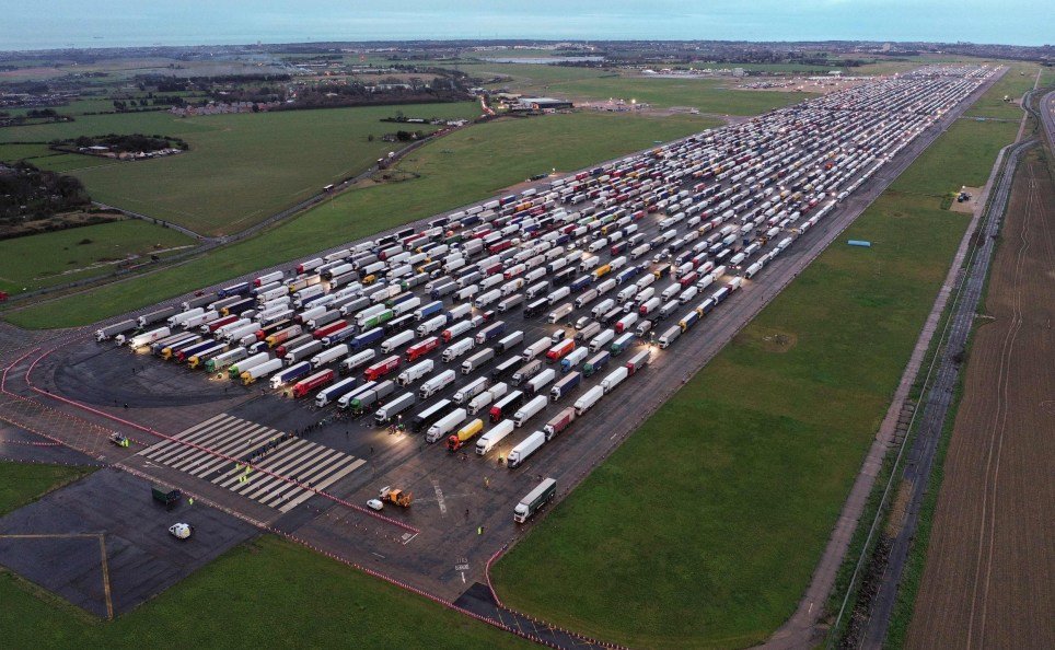 Border blockade leaves 4,000 drivers stranded in UK with many more on the way