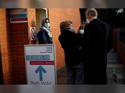UK Reactivates Emergency Covid Hospitals, Closes London Primary Schools