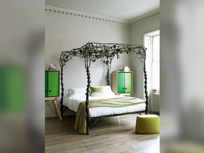 Fabulous Four Poster Bed Ideas for modern bedrooms