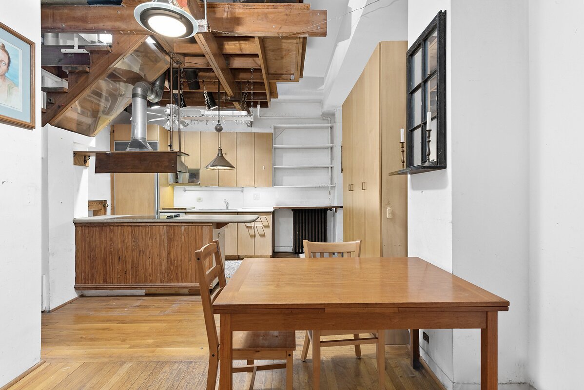 coop Up This Loft-Style Apartment in Manhattan