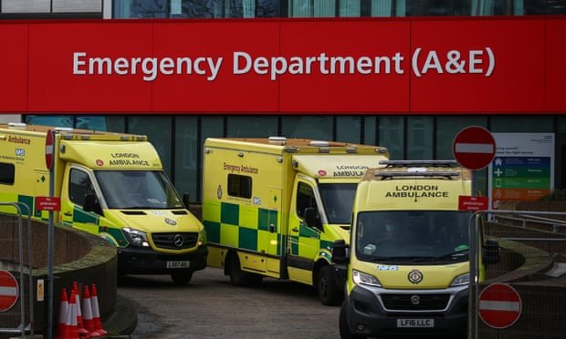 NHS staff fear speaking out over crisis in English hospitals