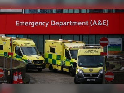 NHS staff fear speaking out over crisis in English hospitals