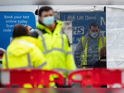 UK records 258 coronavirus deaths and 10,972 new cases