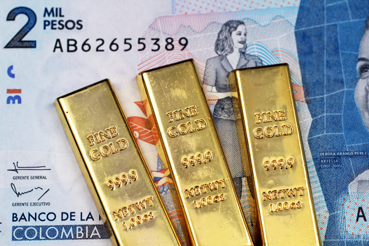 Gold exports ‘more attractive than cocaine’ to Colombia’s criminal gangs, research finds