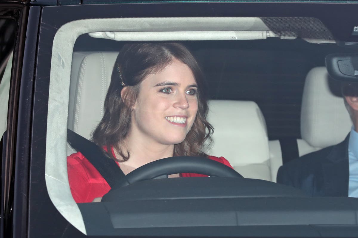 Princess Eugenie shares new pictures of baby August