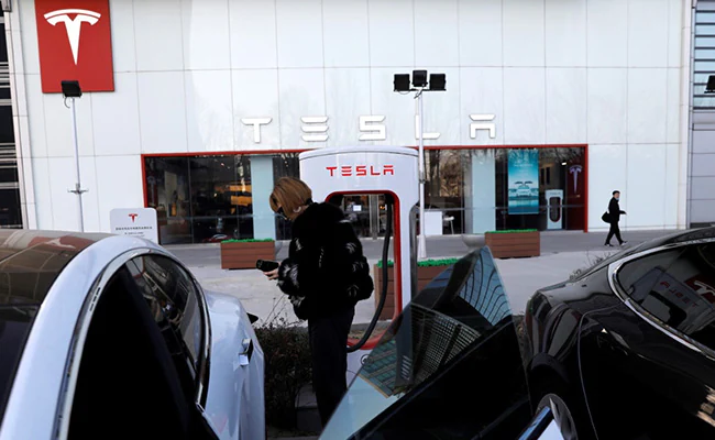 Chinese Military Bans Tesla Cars In Complexes On Camera Concerns