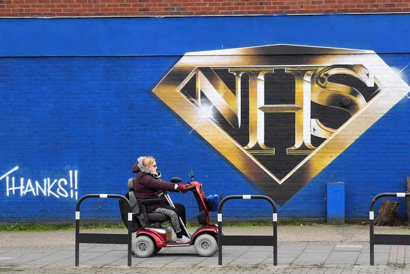 Health workers should get proper COVID reward, says NHS England head