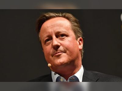 Labour urges Whitehall chief to examine David Cameron lobbying claims