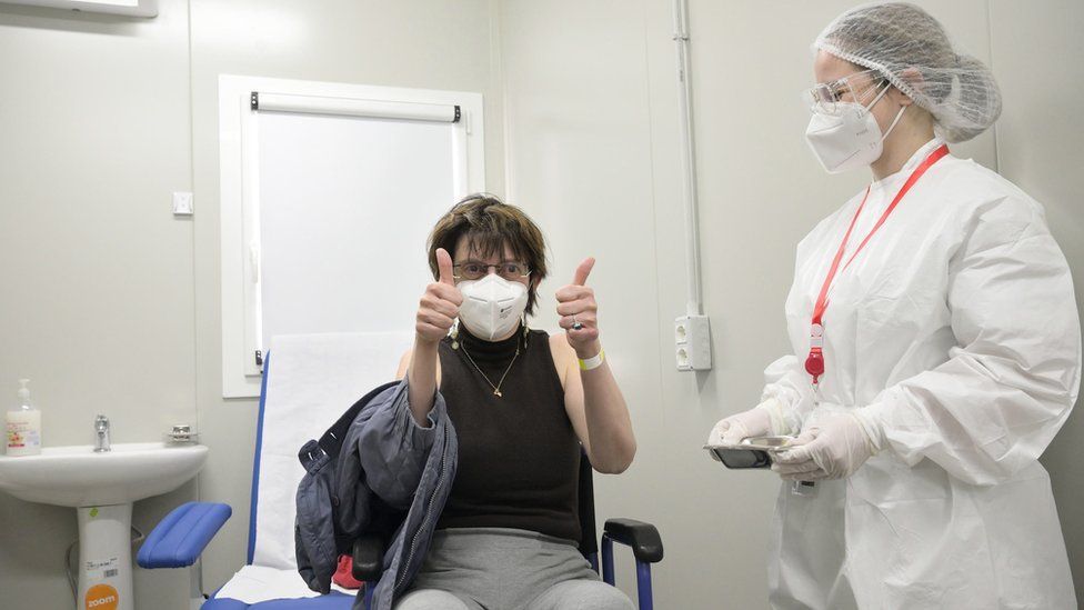 Coronavirus: EU and UK try to end row with 'win-win' on vaccines