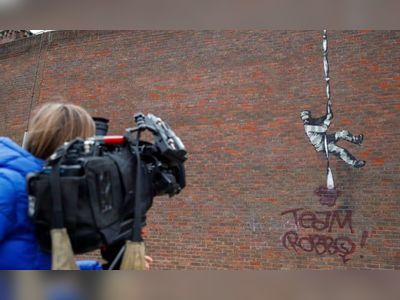 Banksy's 'escape' mural on former Reading prison is defaced