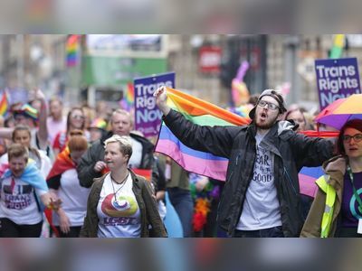 Advisers quit government over 'hostile' LGBT+ stance