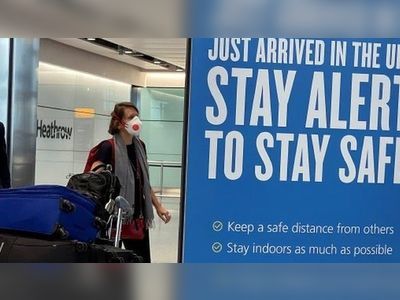 Heathrow Airport seven-hour queues 'inhumane', say passengers